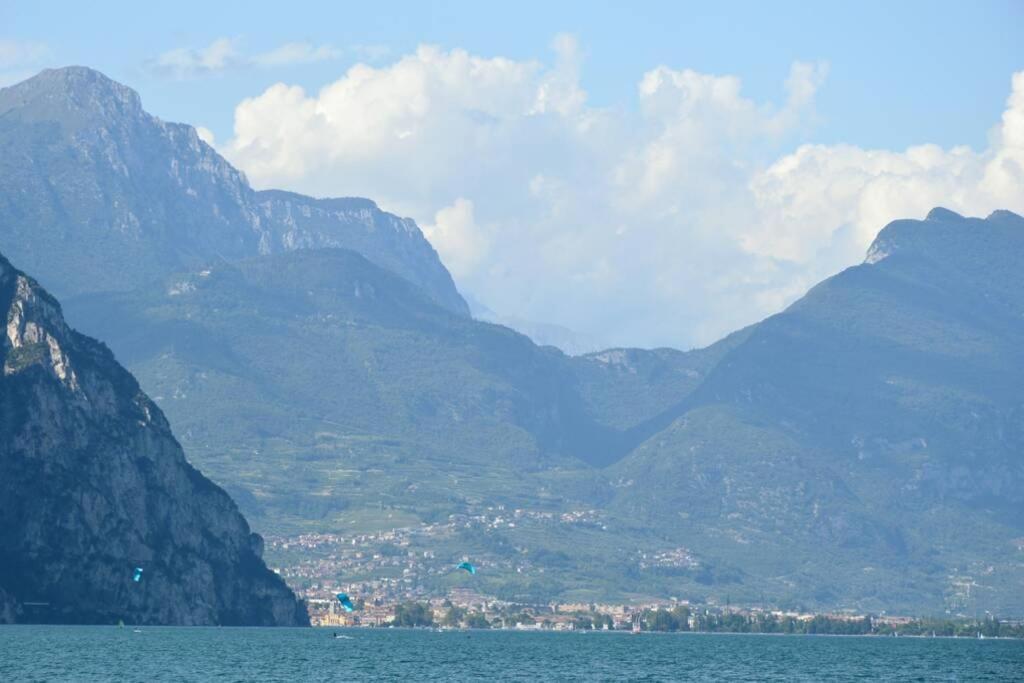 Appartamento Sunrise - Centro Storico N2 Riva del Garda Eksteriør billede