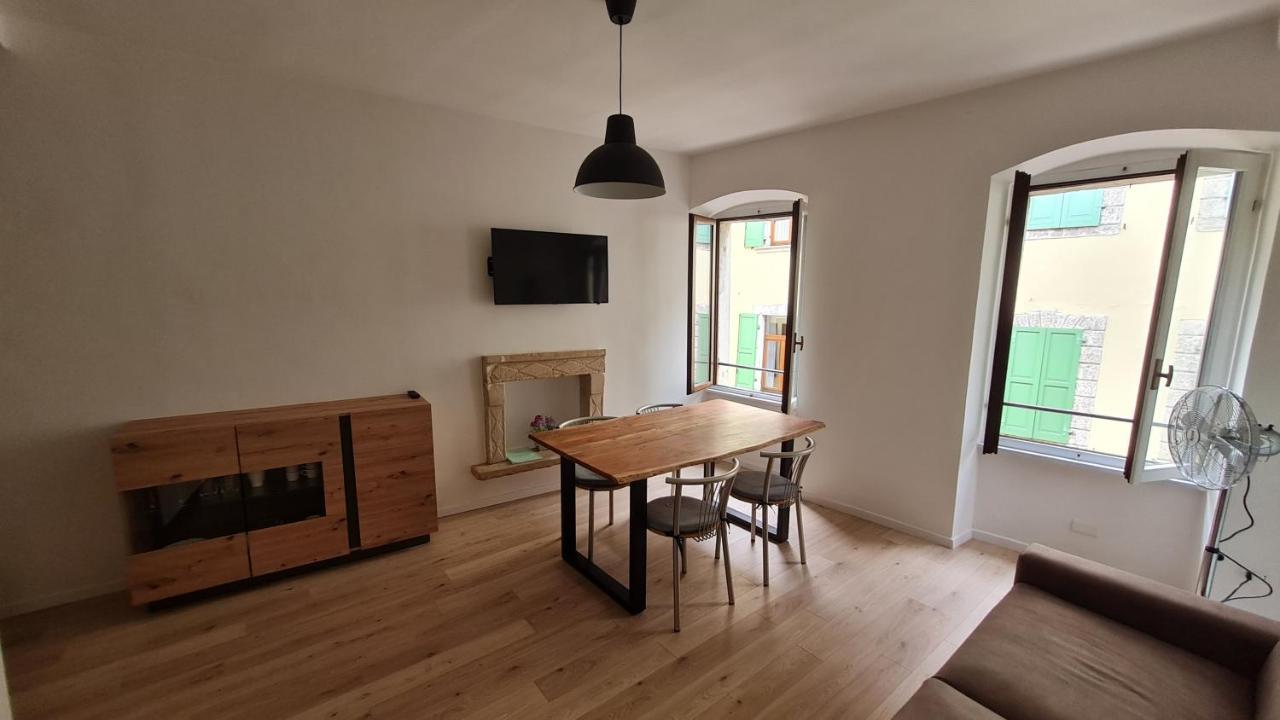Appartamento Sunrise - Centro Storico N2 Riva del Garda Eksteriør billede